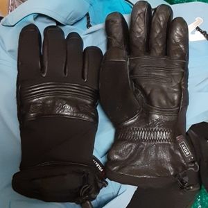 Ski gloves